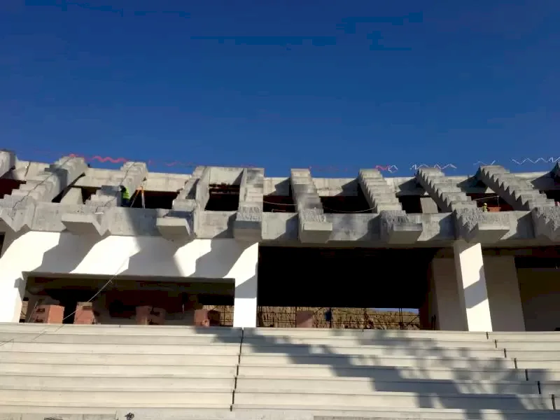 Stadyumlar ve Spor Tesisleri